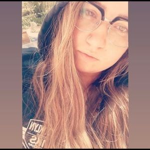 Meet your Posher, Faye